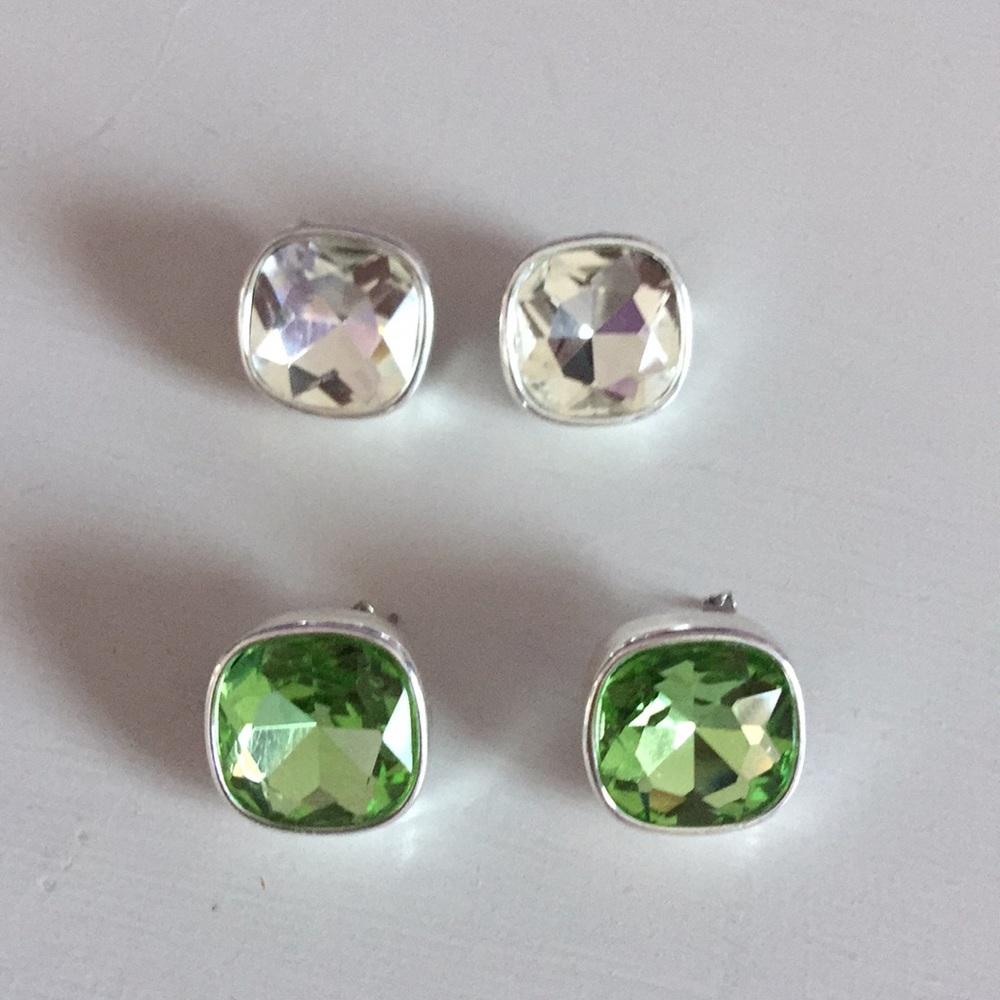 2 pair of gemstone earrings